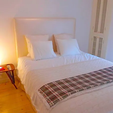 Apto Piedade Up To 4 Guests